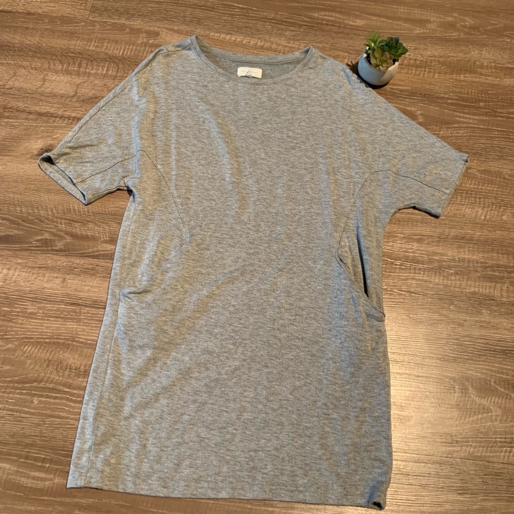 Lou & Gray Grey T Shirt Dress